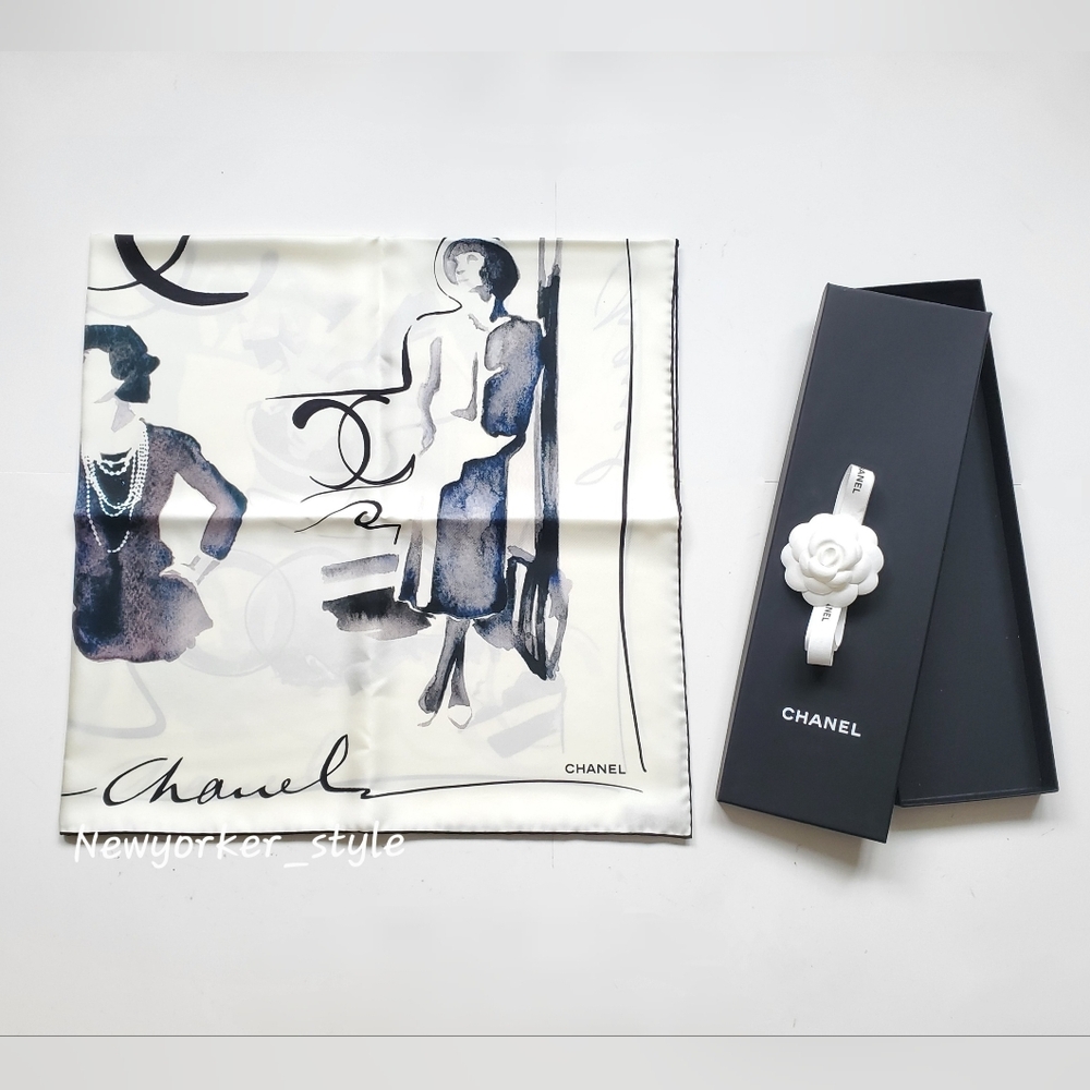 (Sale)Chanel Coco Mademoiselle Logo Silk Scarf Brand New